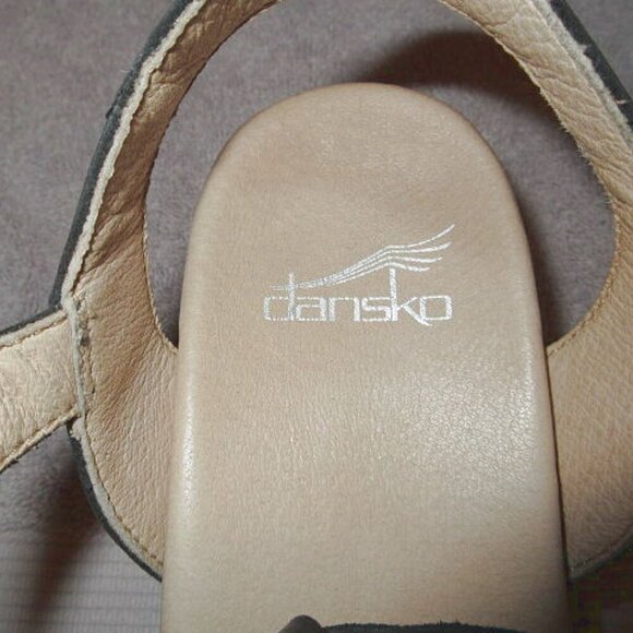 Dansko Mara Sandals Size 38 7.5 8 Leather Comfort Heel Ankle Strap Open Toe - Picture 8 of 14